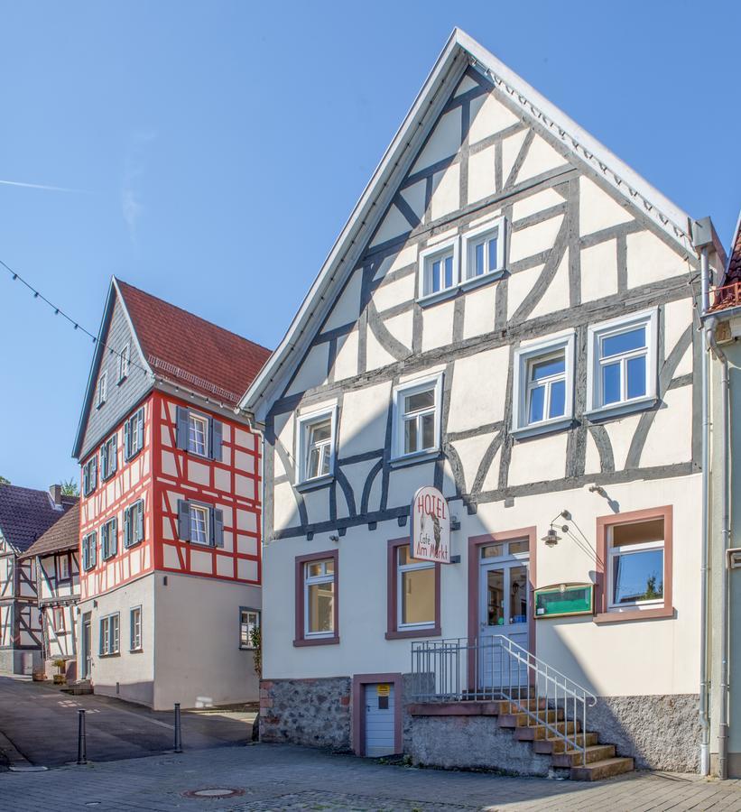 Hotel Am Markt Hungen Exterior foto